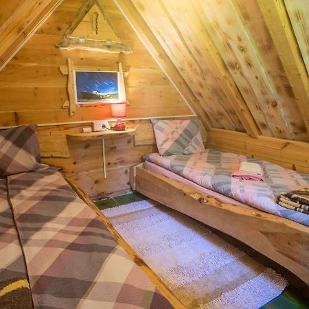 Eco Camp Chalets Pod Gorom جابلياك المظهر الخارجي الصورة