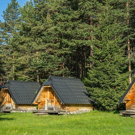 Eco Camp Chalets Pod Gorom جابلياك المظهر الخارجي الصورة