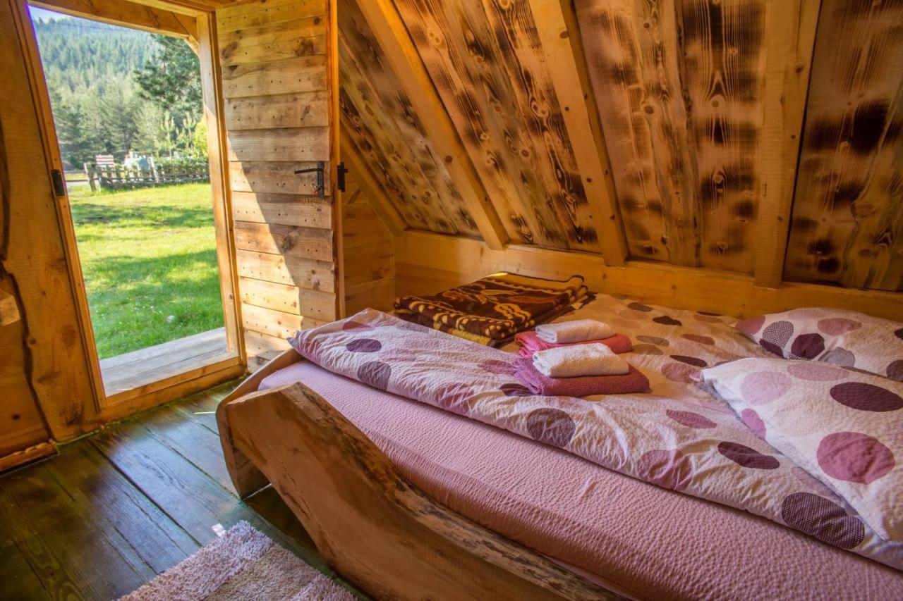 Eco Camp Chalets Pod Gorom جابلياك المظهر الخارجي الصورة