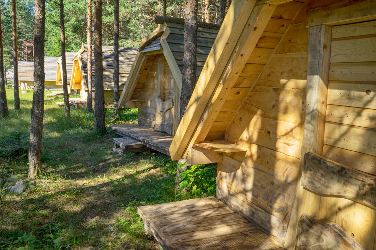 Eco Camp Chalets Pod Gorom جابلياك المظهر الخارجي الصورة