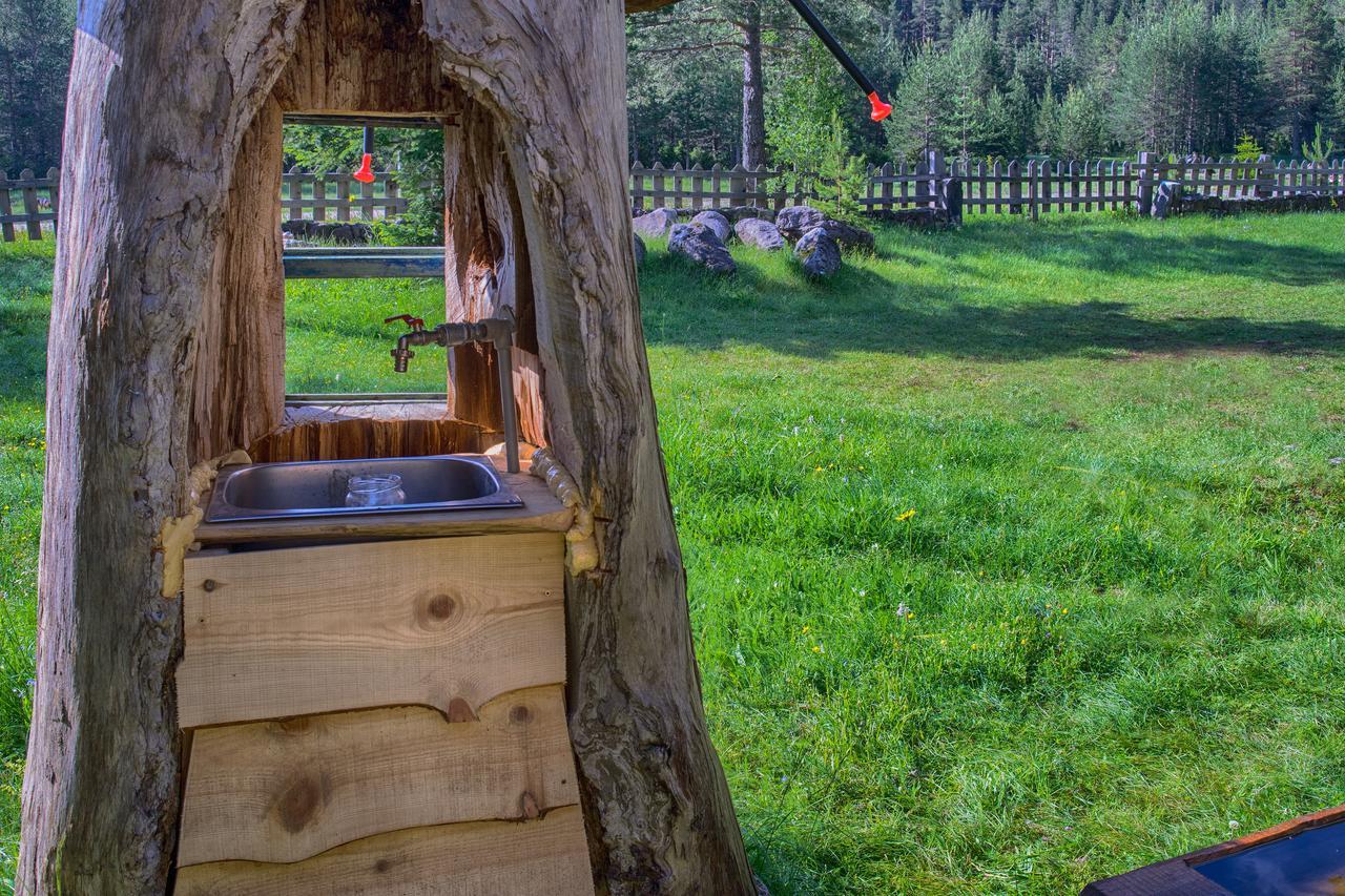 Eco Camp Chalets Pod Gorom جابلياك المظهر الخارجي الصورة