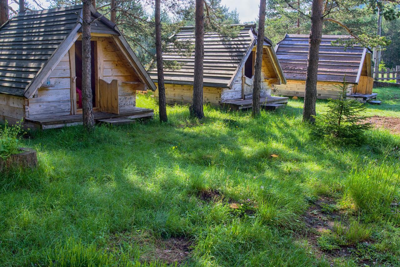 Eco Camp Chalets Pod Gorom جابلياك المظهر الخارجي الصورة