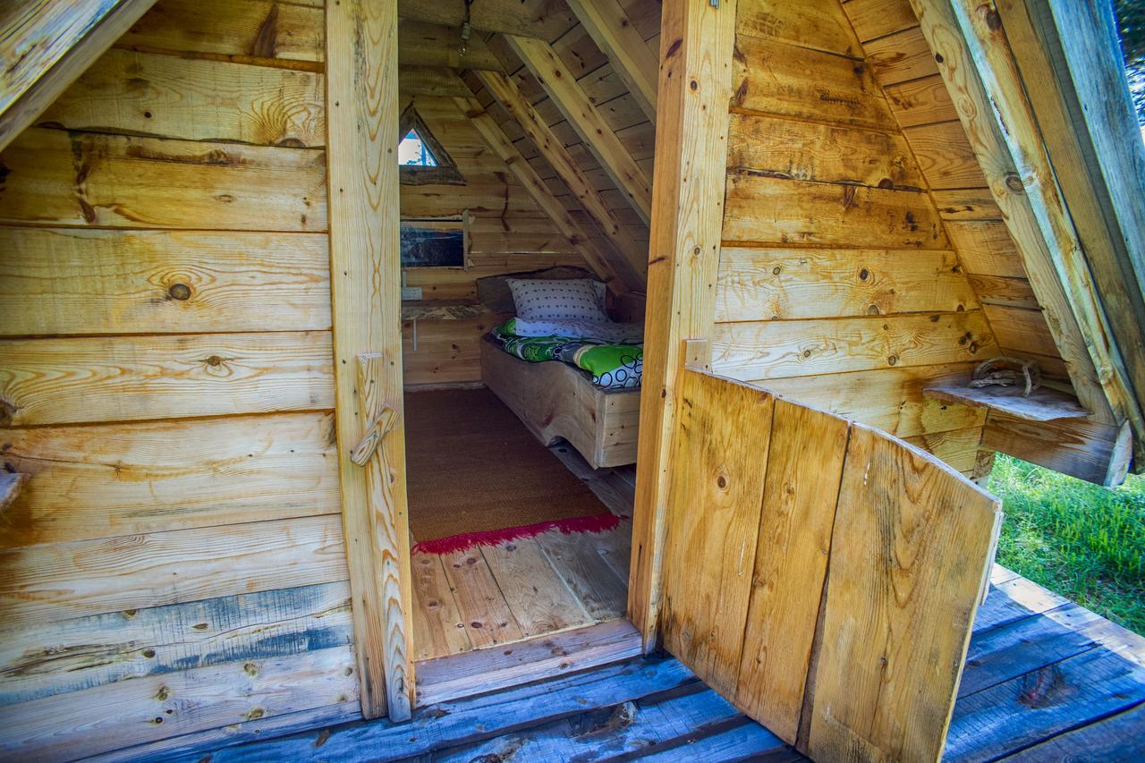 Eco Camp Chalets Pod Gorom جابلياك المظهر الخارجي الصورة