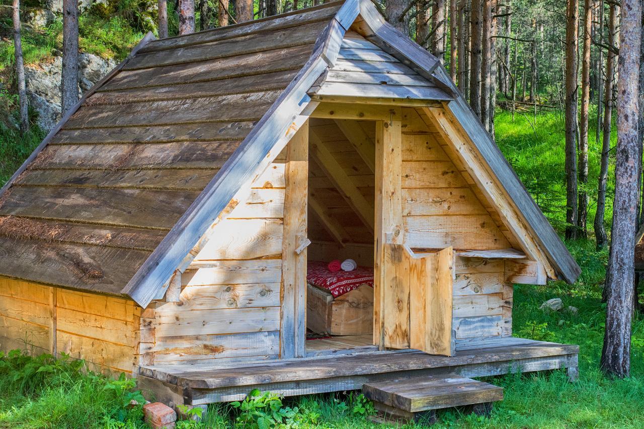 Eco Camp Chalets Pod Gorom جابلياك المظهر الخارجي الصورة