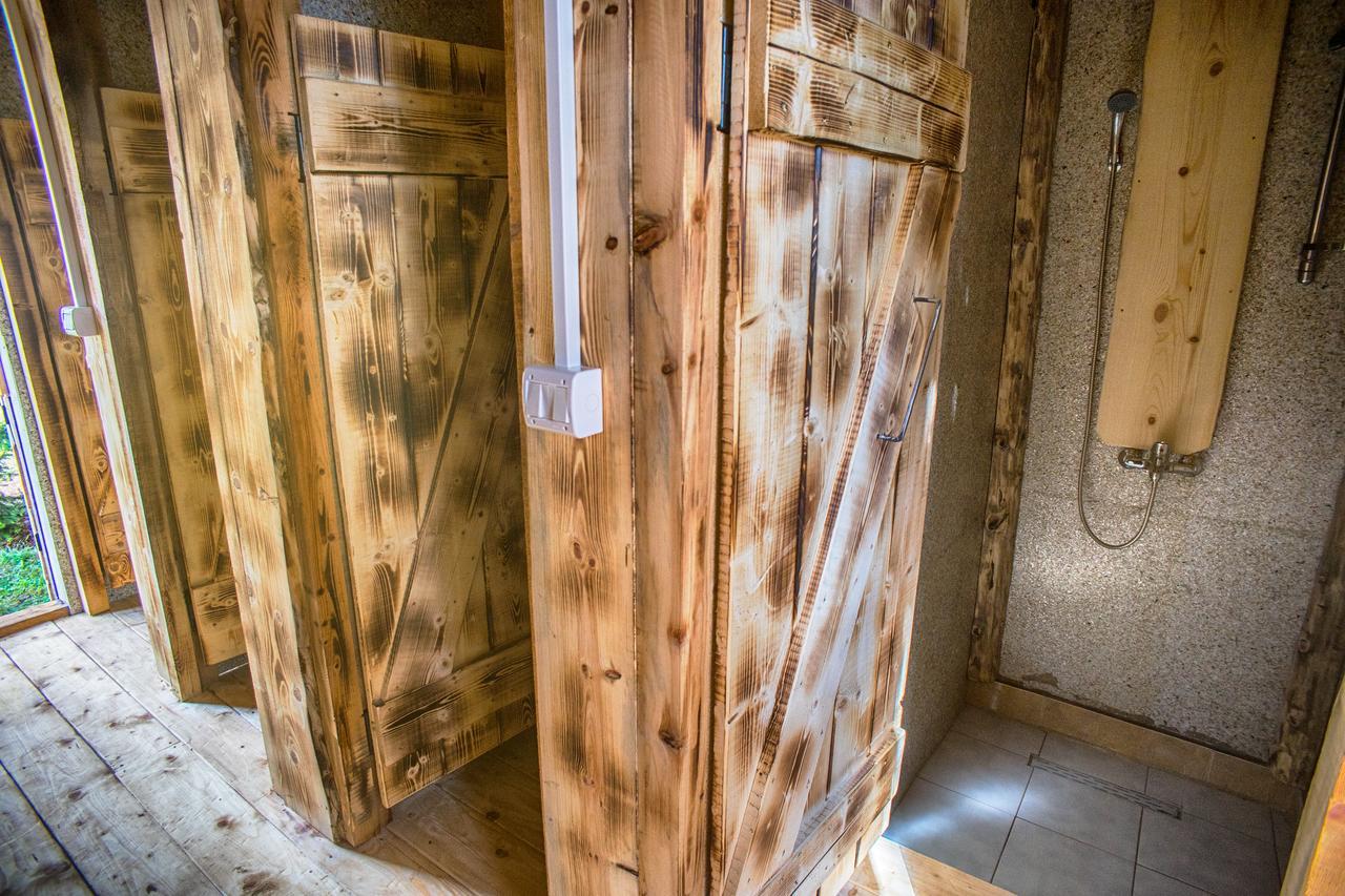 Eco Camp Chalets Pod Gorom جابلياك المظهر الخارجي الصورة