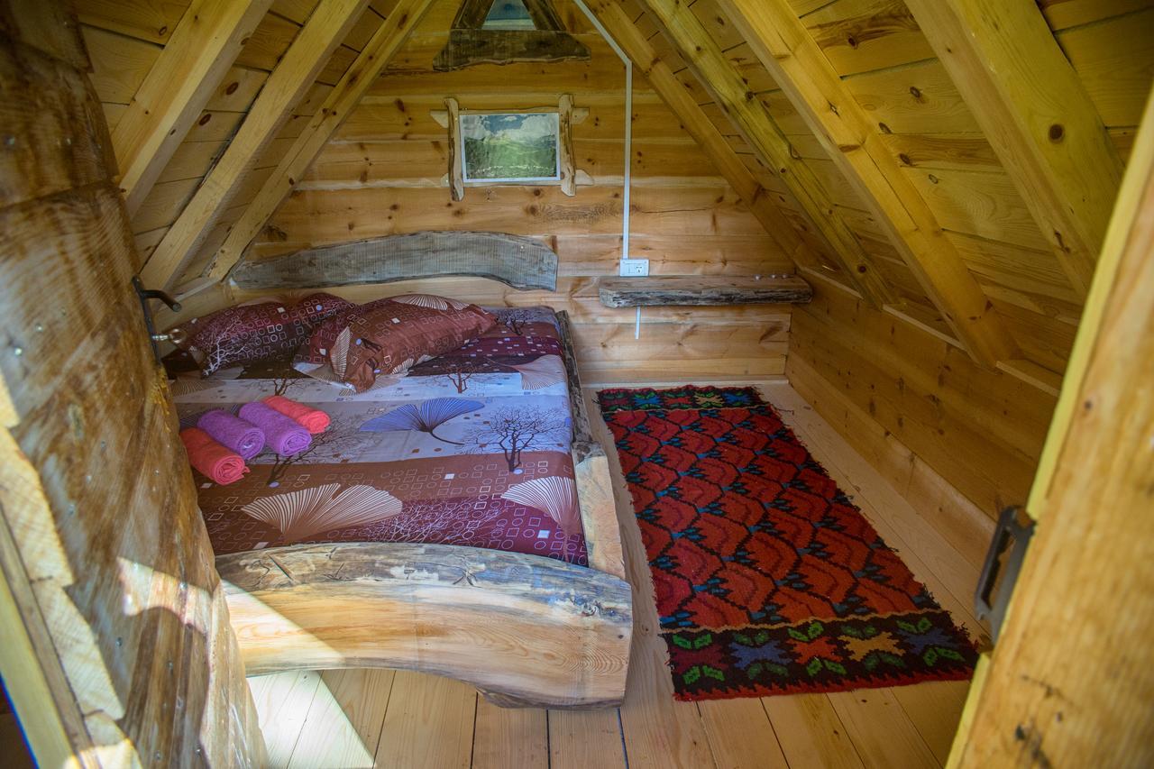 Eco Camp Chalets Pod Gorom جابلياك المظهر الخارجي الصورة