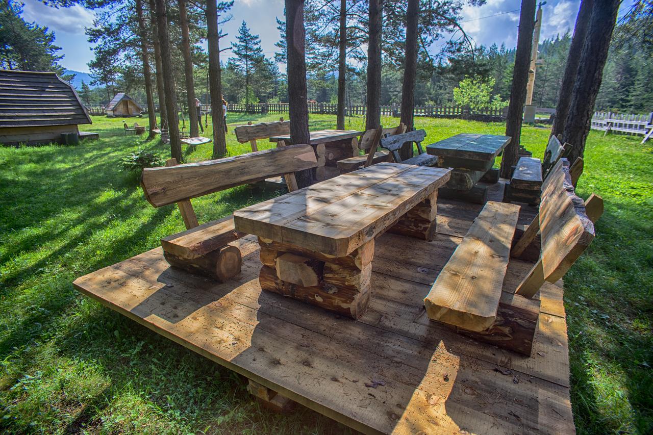 Eco Camp Chalets Pod Gorom جابلياك المظهر الخارجي الصورة